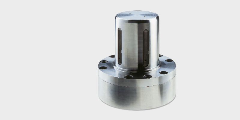 SPANNKÖPFE UND ADAPTER